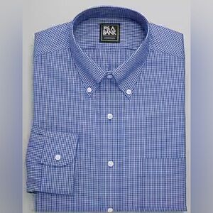 Men’s Traveler Collection Traditional Button-Down Collar Dress Shirt